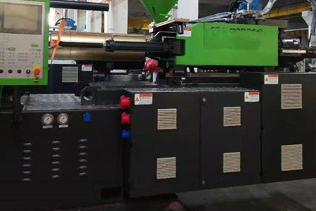 塑料注塑機的輔助設(shè)備有哪些?京瓊介紹!